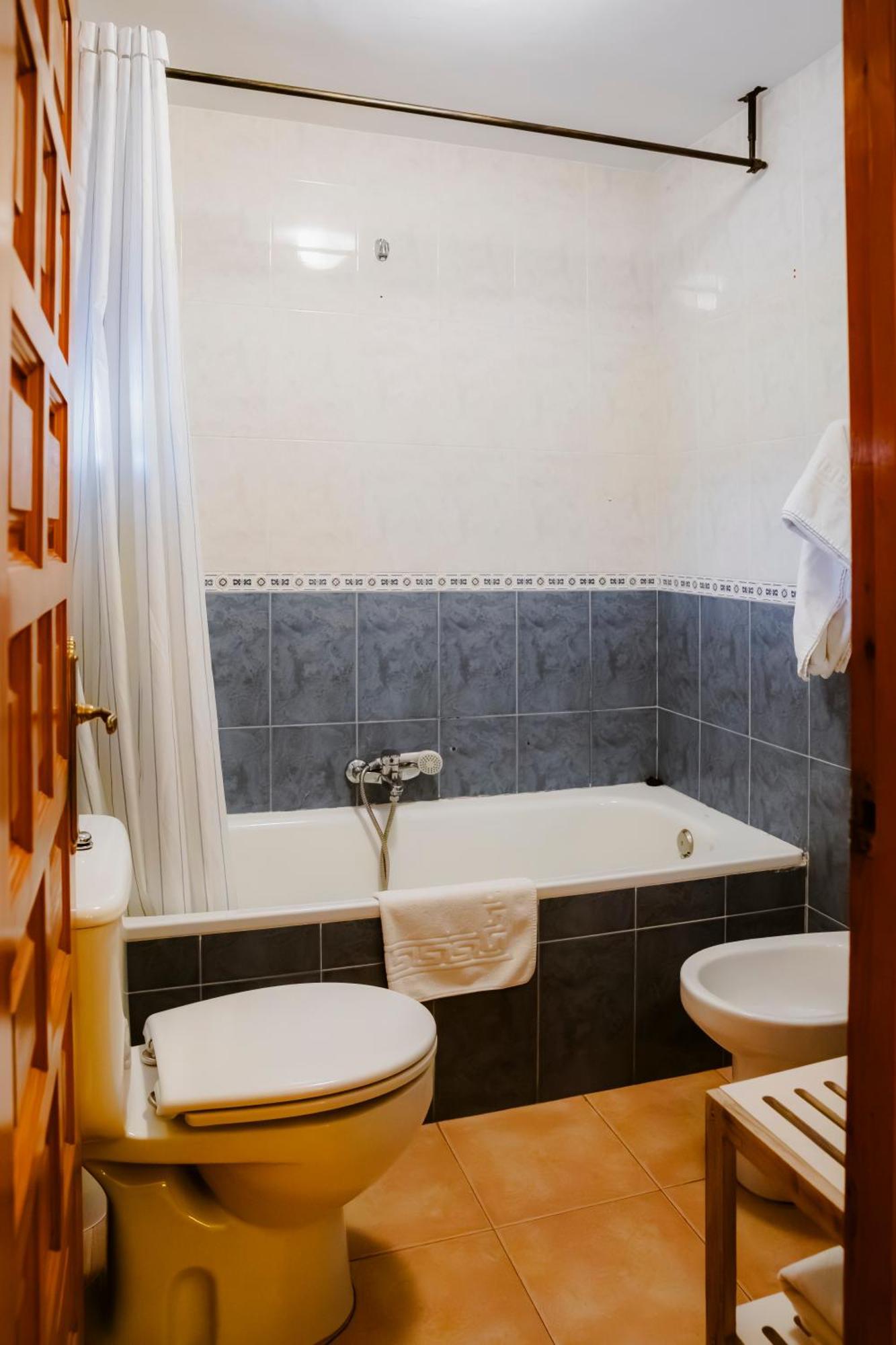 Escua Aparthotel Archidona Exteriör bild